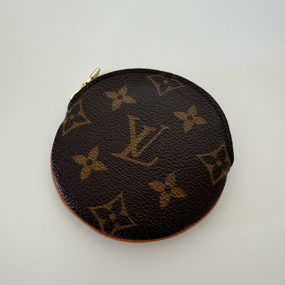 Louis vuitton coin purse